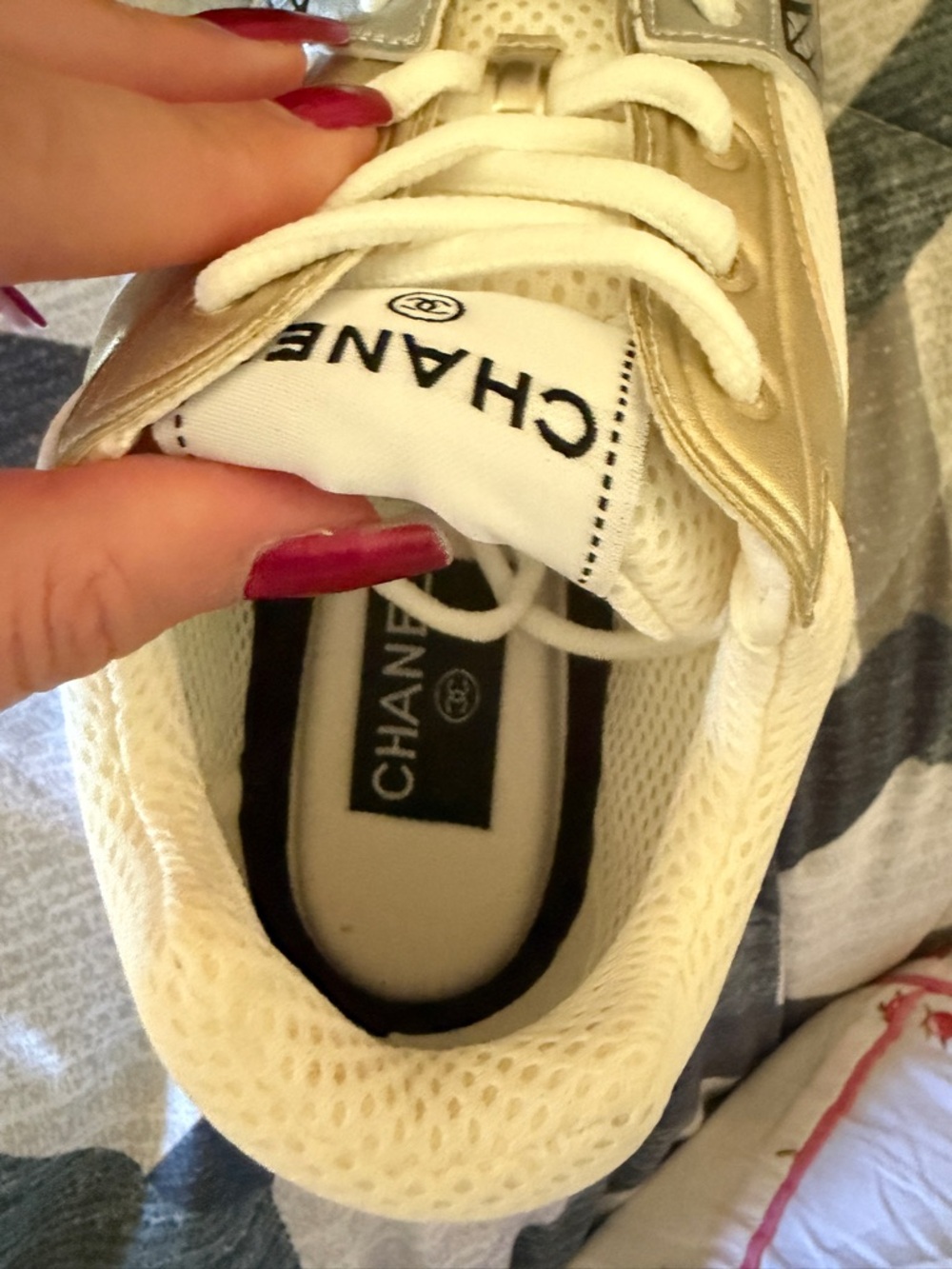CHANEL White and Gold Low-Top Sneakers No BOX - Picture 6 of 8
